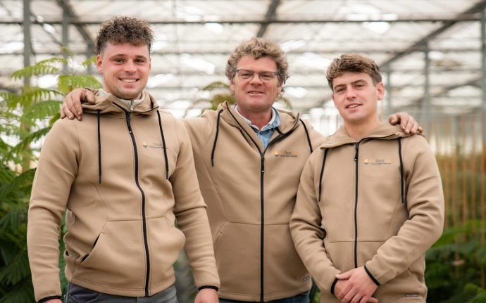 Het team van ervaren boomkwekers